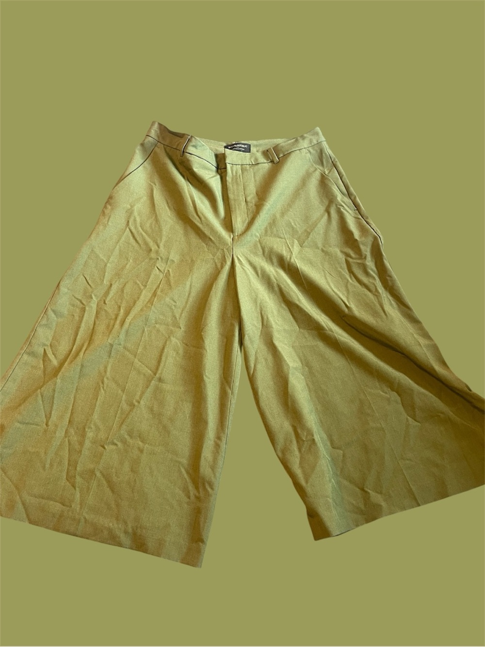Banana Republic Sculpted Stretch Pants in Olive